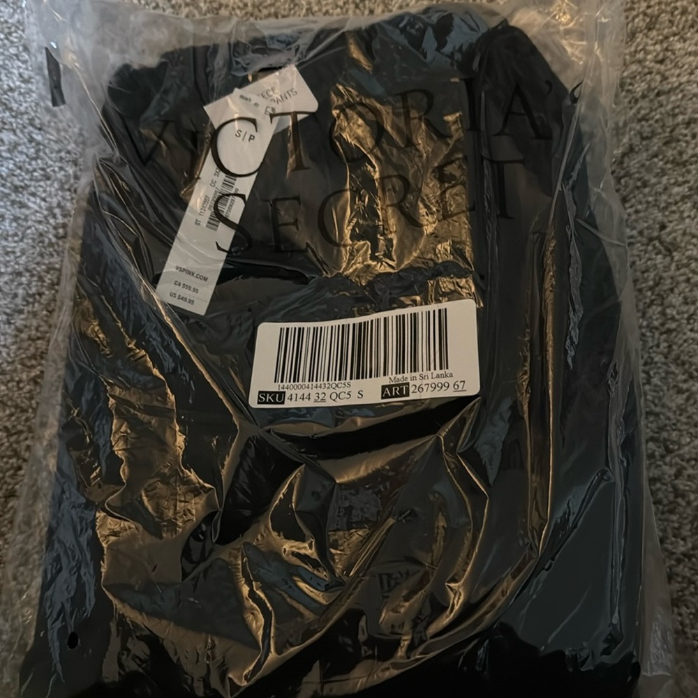 Victoria secret pink sweatpants brand new small black